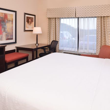 Holiday Inn Express & Suites Washington - Meadow Lands By Ihg Exterior photo